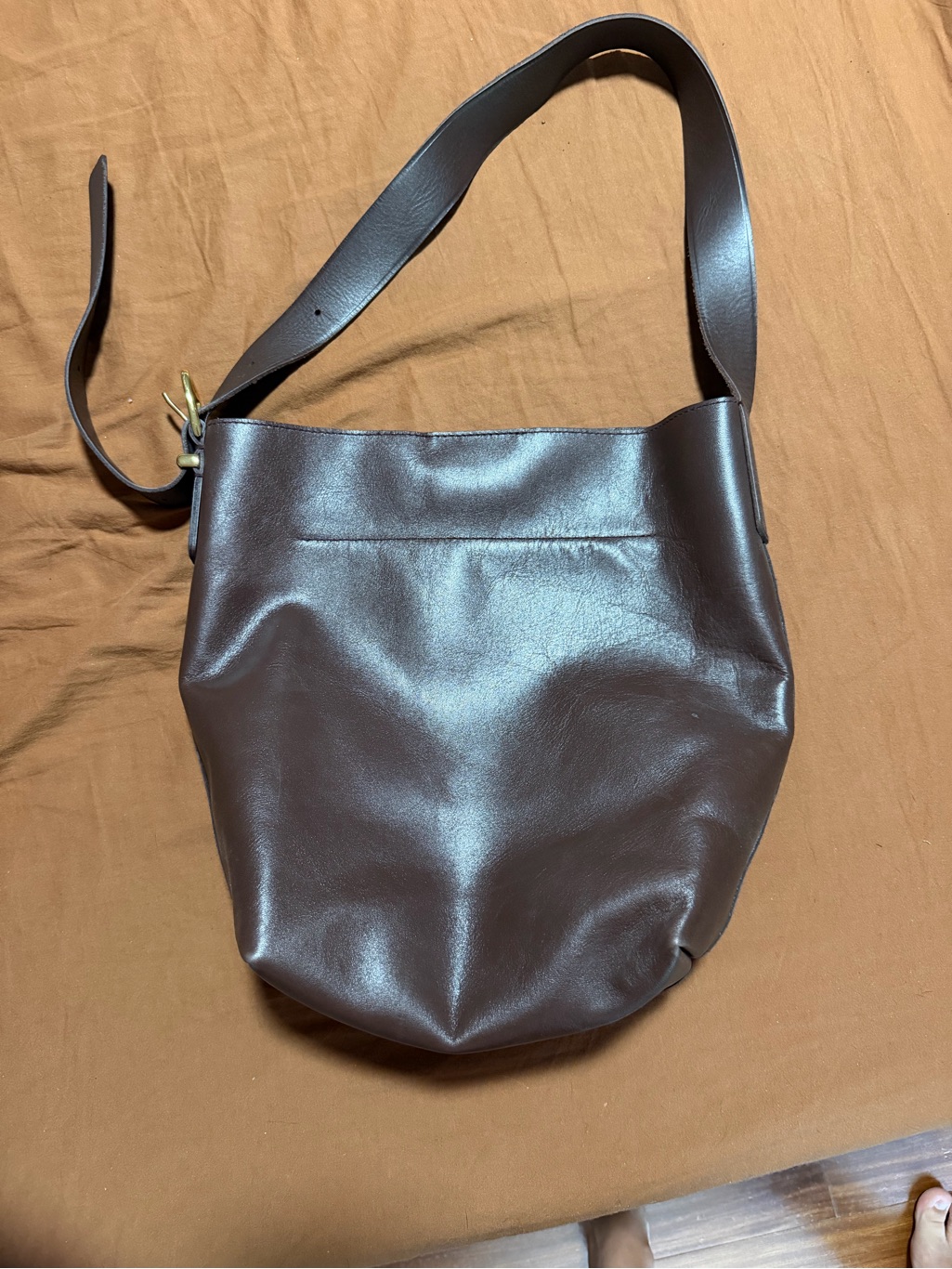 Madewell The Essential Bucket Tote